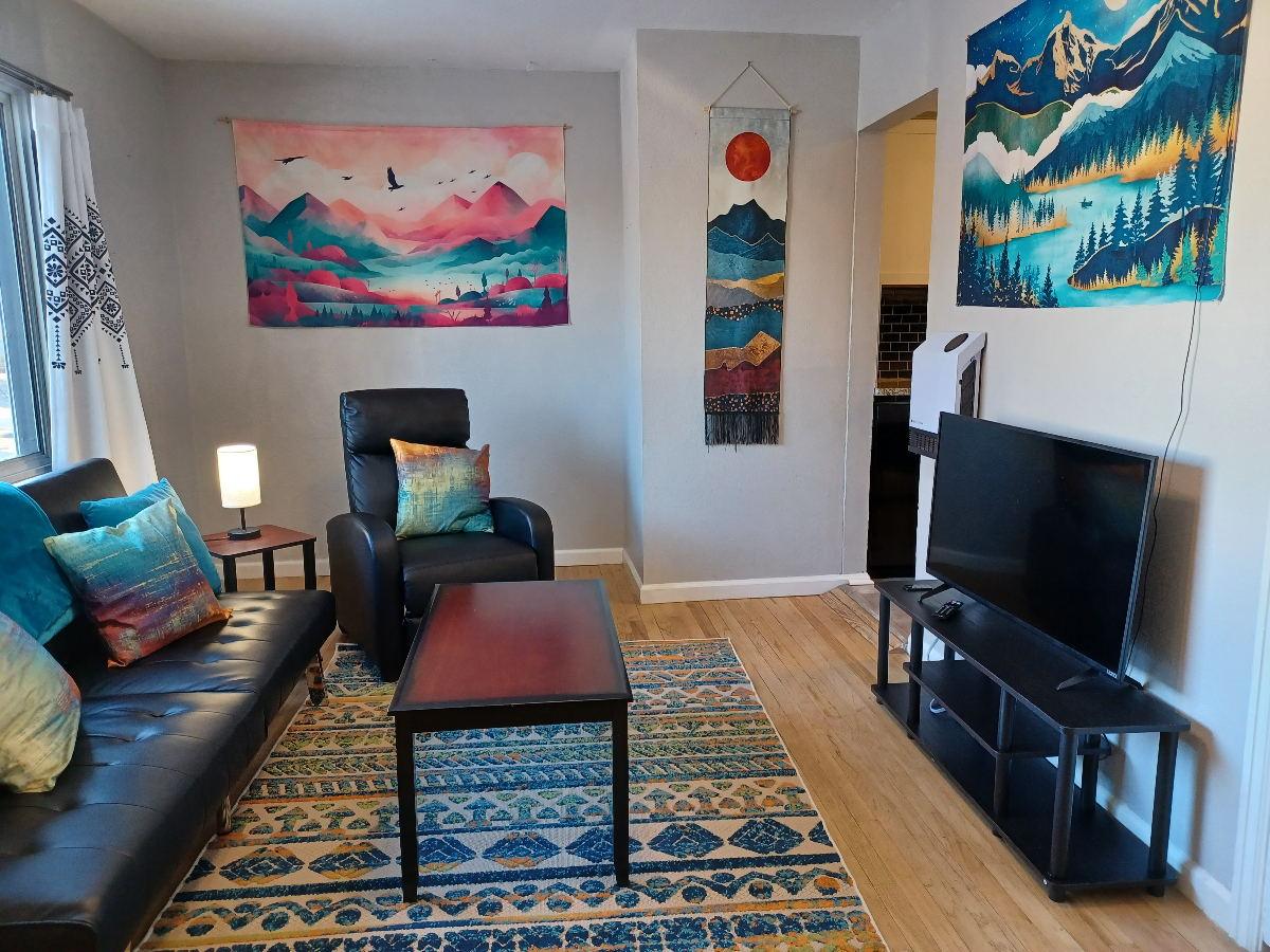2 bedrooms with 1.5 baths