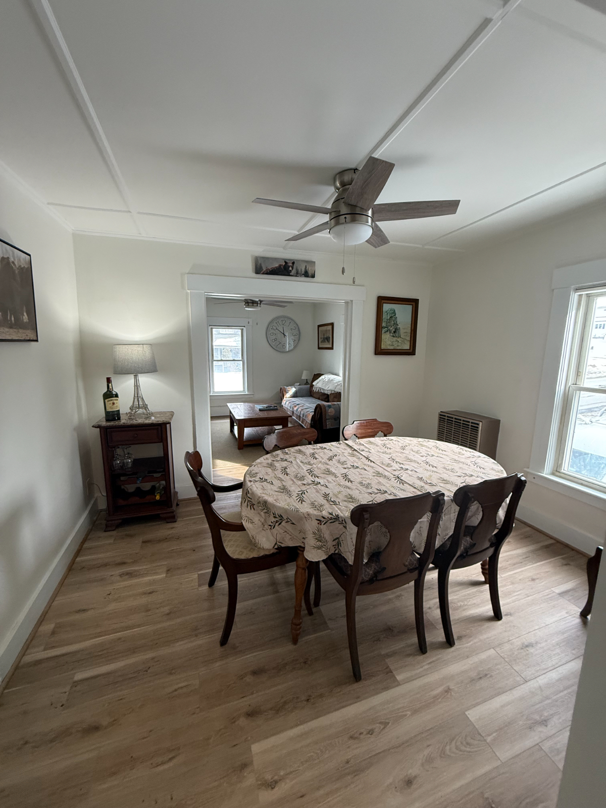 Nice 750+ square foot one bedroom with a porch.  $1400 all inclusive furnished, heath, internet and  - Photo 6