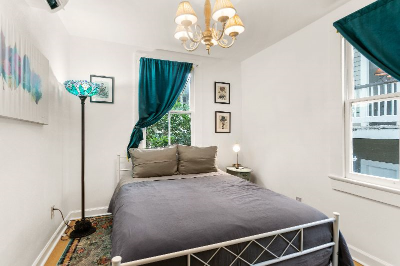 Lovely One Bedroom Steps to Magazine Street - Photo 12