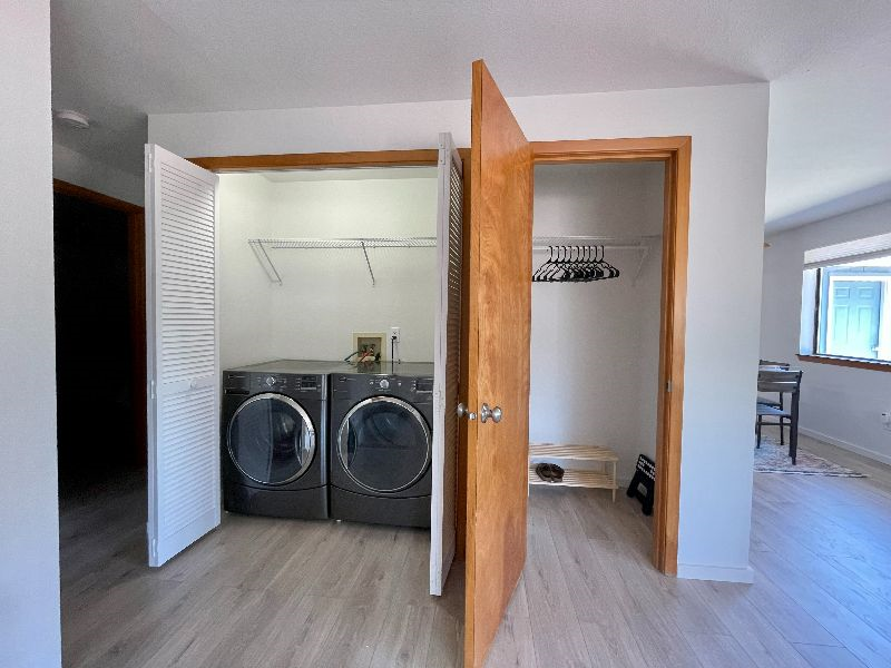 Newly Updated Unit Walking Distance to Hospital and Eateries - Photo 6