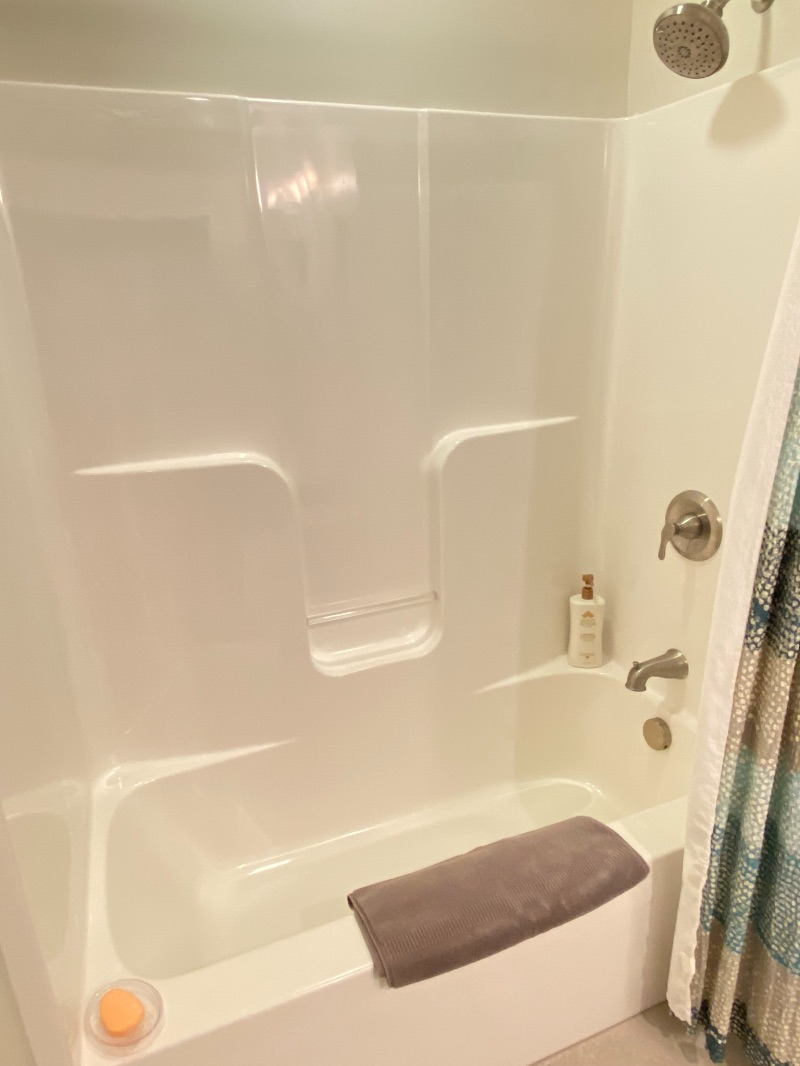 Quiet Neighborhod, Beautiful One Bedroom Apartment - Photo 7