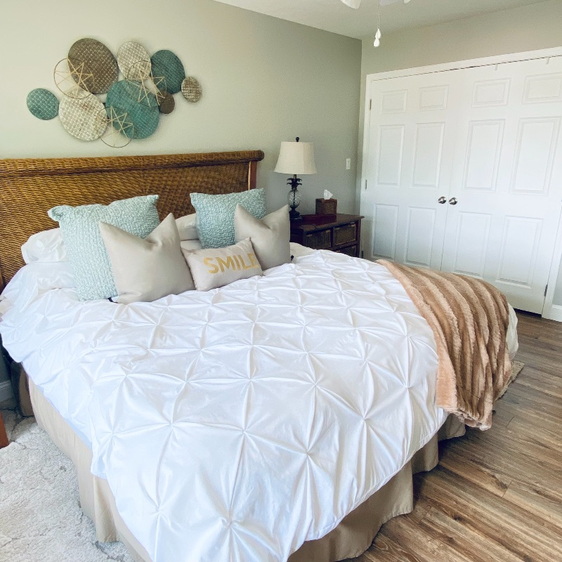 Quiet Neighborhod, Beautiful One Bedroom Apartment - Photo 2