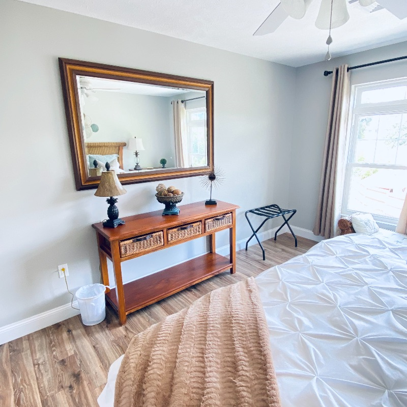 Quiet Neighborhod, Beautiful One Bedroom Apartment - Photo 4