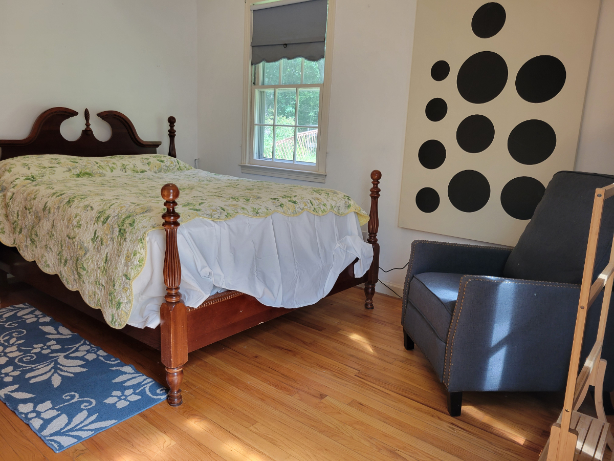 Master Bed, Priv Bath, Priv Entrance. Some Dogs ok - Photo 3