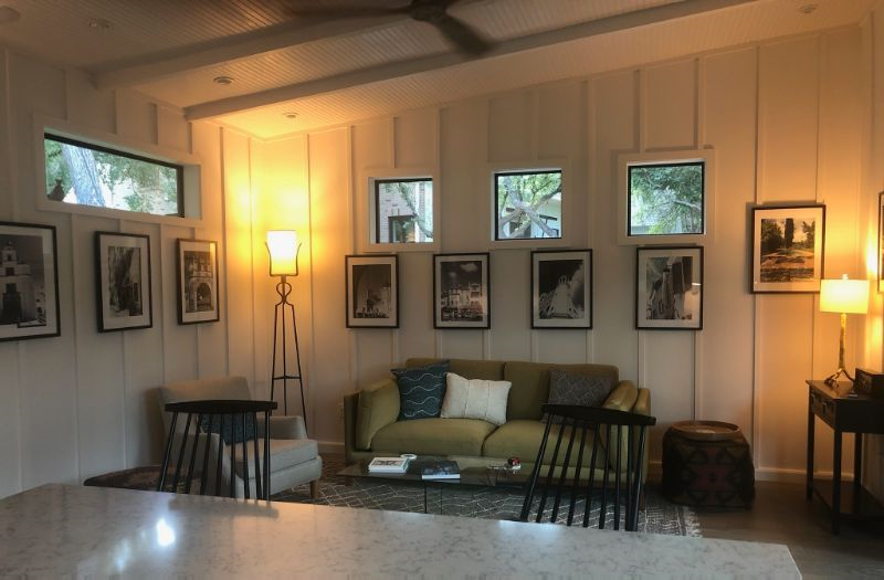 SPARKLING CREEKSIDE GUEST HOUSE - Photo 2