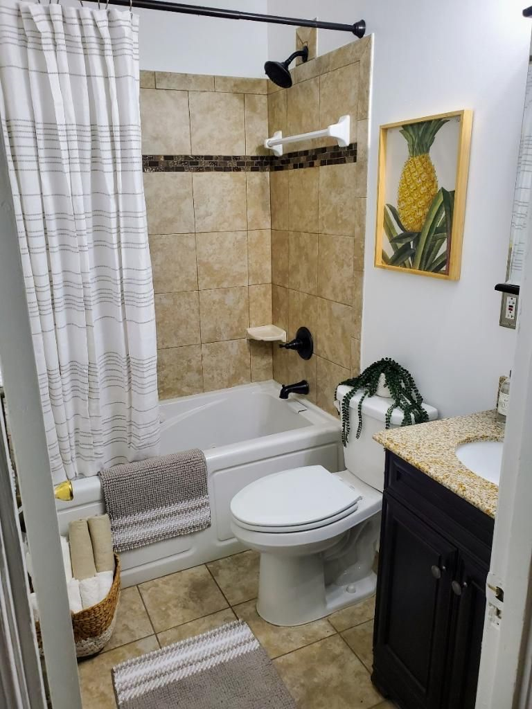 Comfy Stay 1-Bedroom - Photo 12