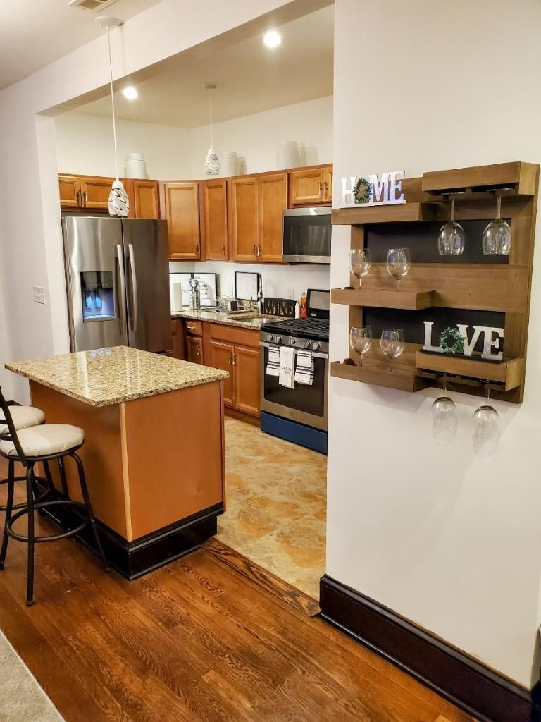 Comfy Stay 1-Bedroom - Photo 7