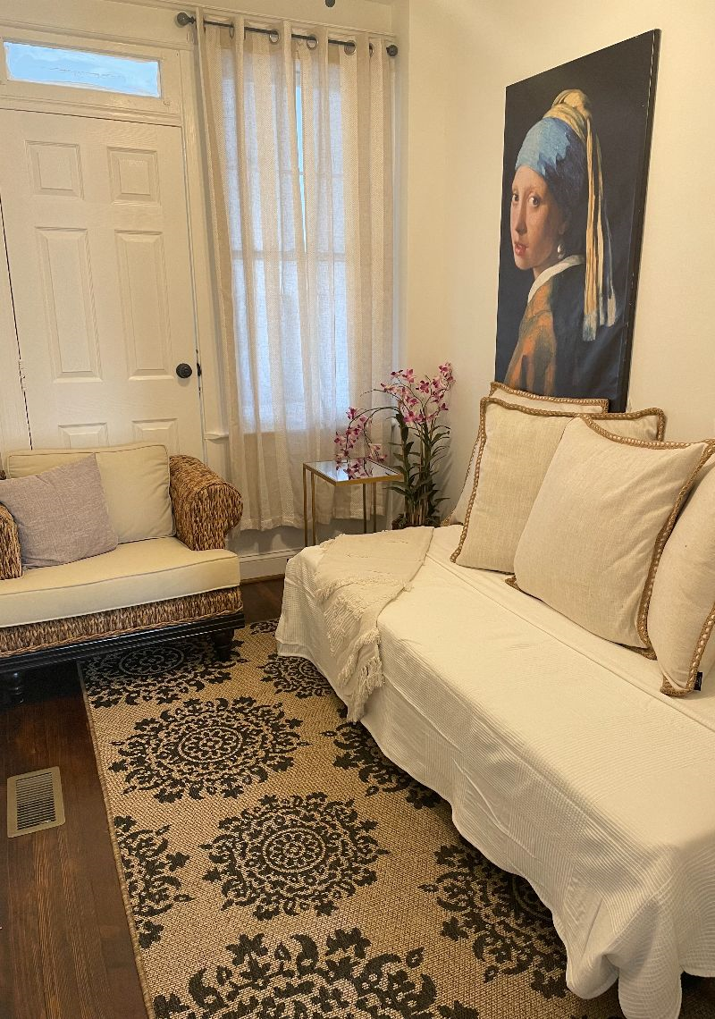 Comfy Stay 1-Bedroom - Photo 11