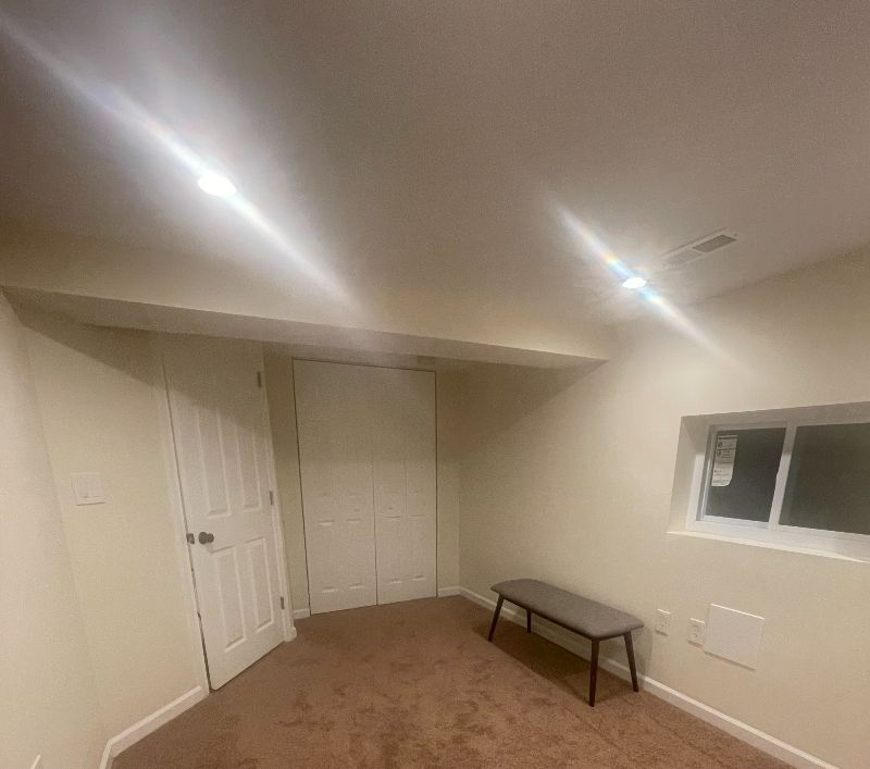 Comfy Stay 1-Bedroom - Photo 2