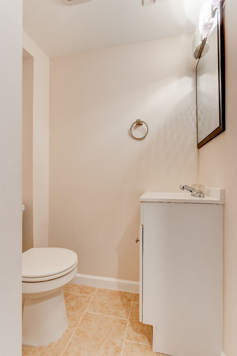 Comfy Stay 1-Bedroom - Photo 7