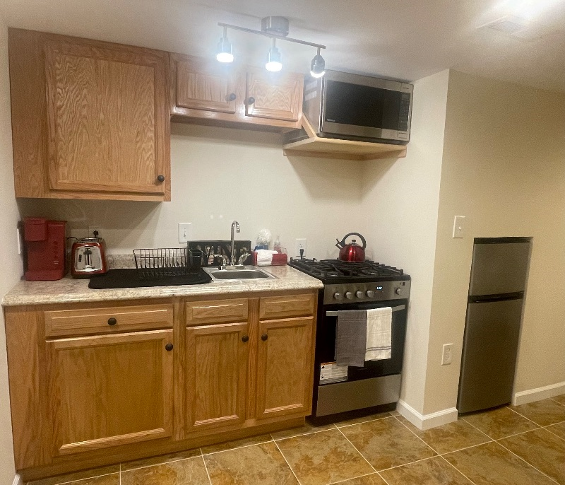 Comfy Stay 1-Bedroom - Photo 5