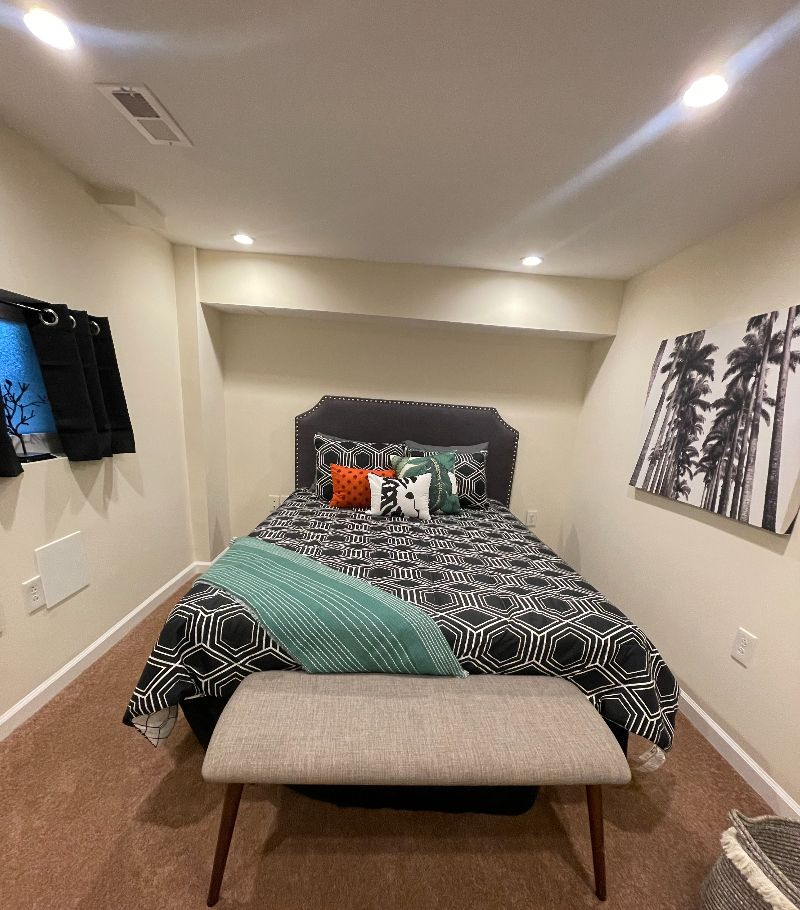 Comfy Stay 1-Bedroom - Photo 1