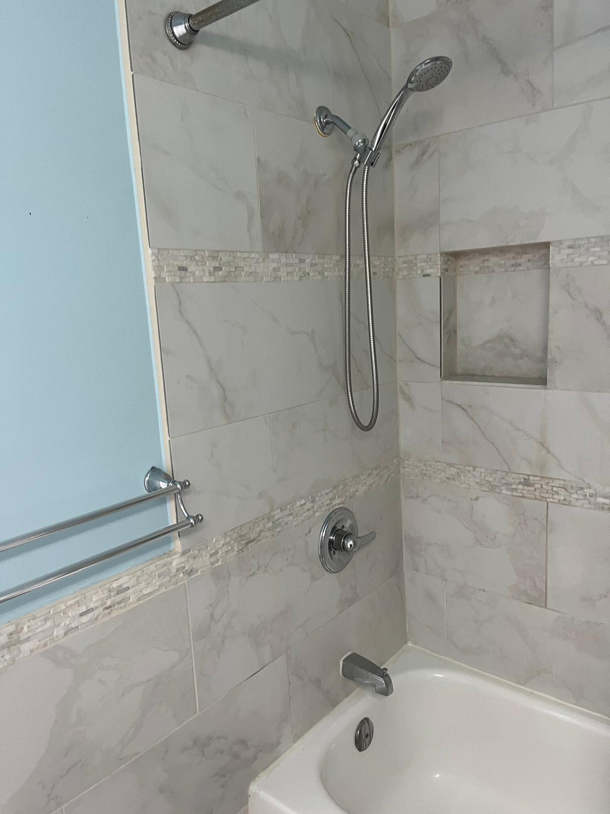 Private Rooms in Beautiful DC Townhome for Rent - Photo 11