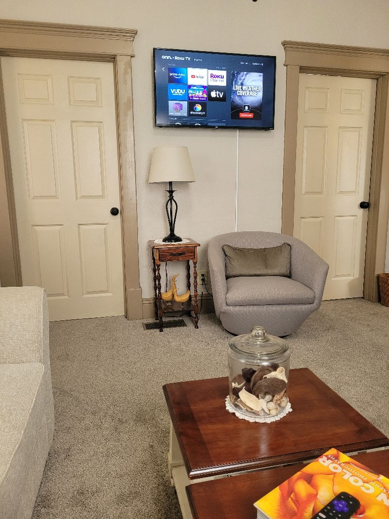 The Cottage at North View professional housing for professional people - Photo 7