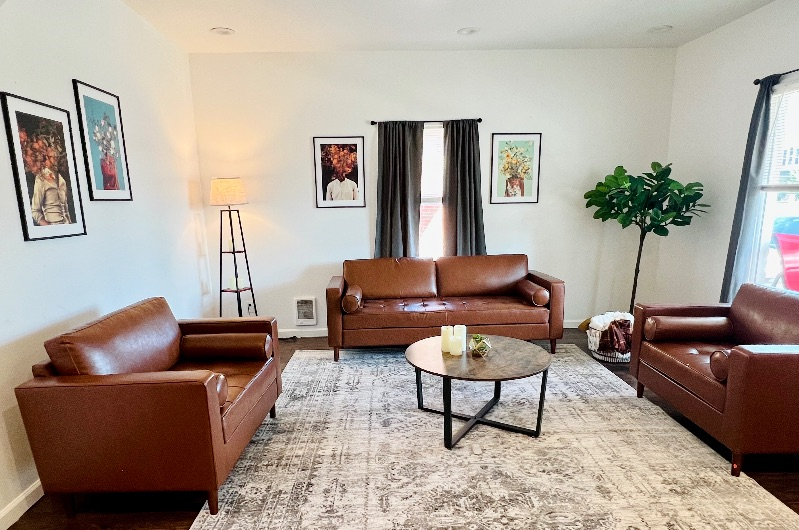 Stunning 2-Bedroom Haven in the Heart of the City