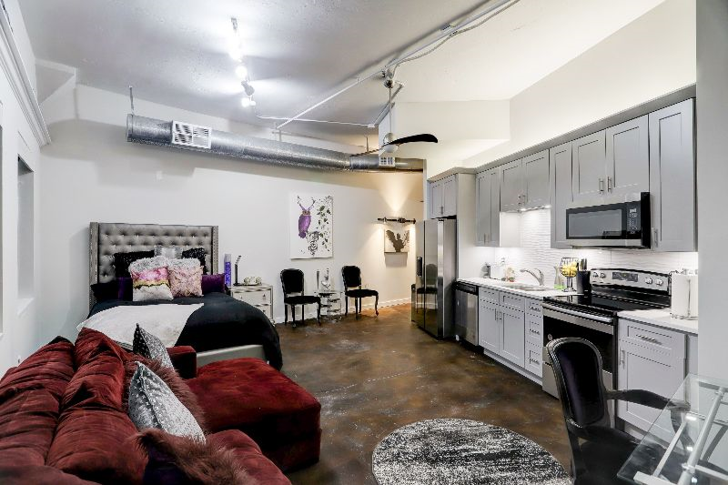 Fantastic Luxury Loft Condo with Direct Metrorail Access , On Property Eateries , Concierge Service  Monthly Cleanings