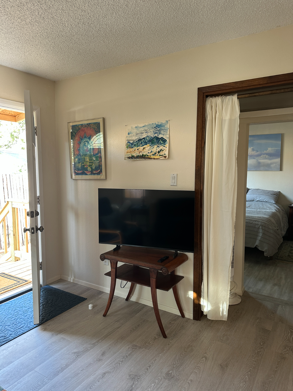 One Bedroom Gem connected to an artists home - Photo 3