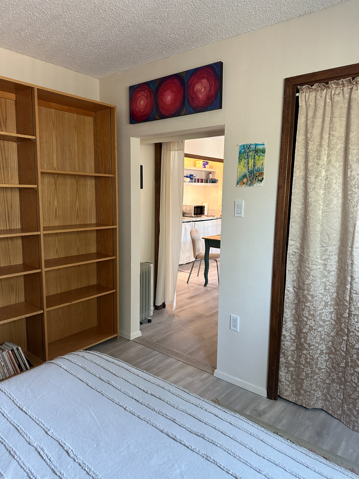 One Bedroom Gem connected to an artists home - Photo 7
