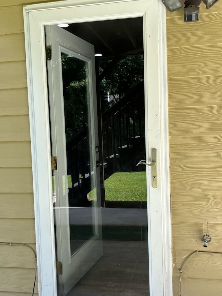 Amazing Basement Apartment  with it's own entrance close to all major interstates