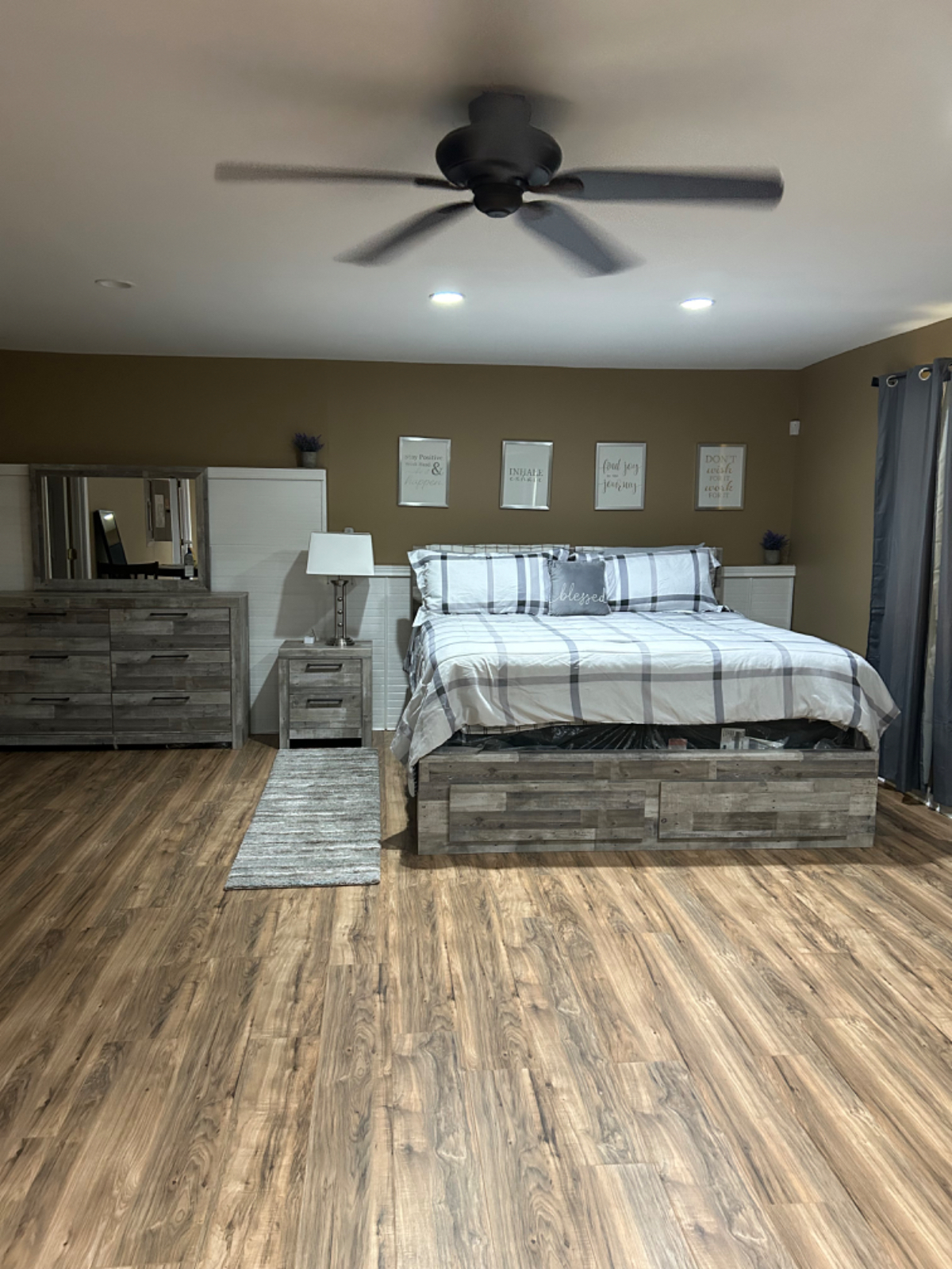 Amazing Basement Apartment with it's own entrance close to all major interstates - Photo 4