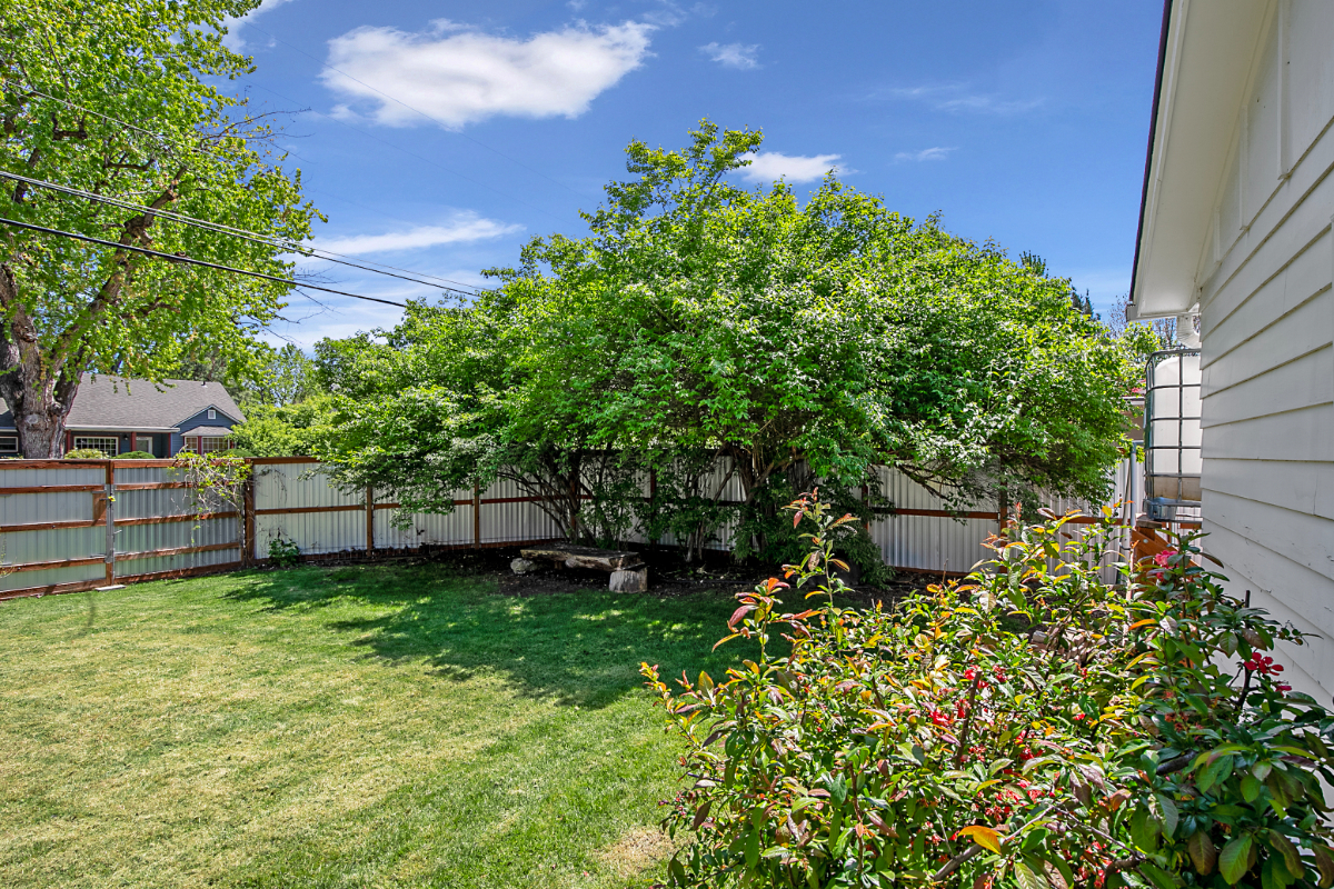 Spacious and Beautifully Furnished Home on Boise Bench - Photo 6