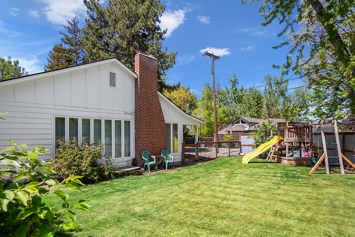 Spacious and Beautifully Furnished Home on Boise Bench - Photo 8