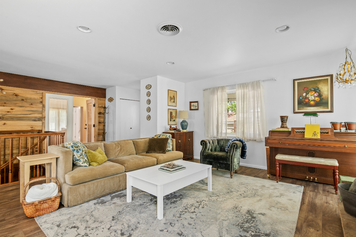 Spacious and Beautifully Furnished Home on Boise Bench - Photo 11