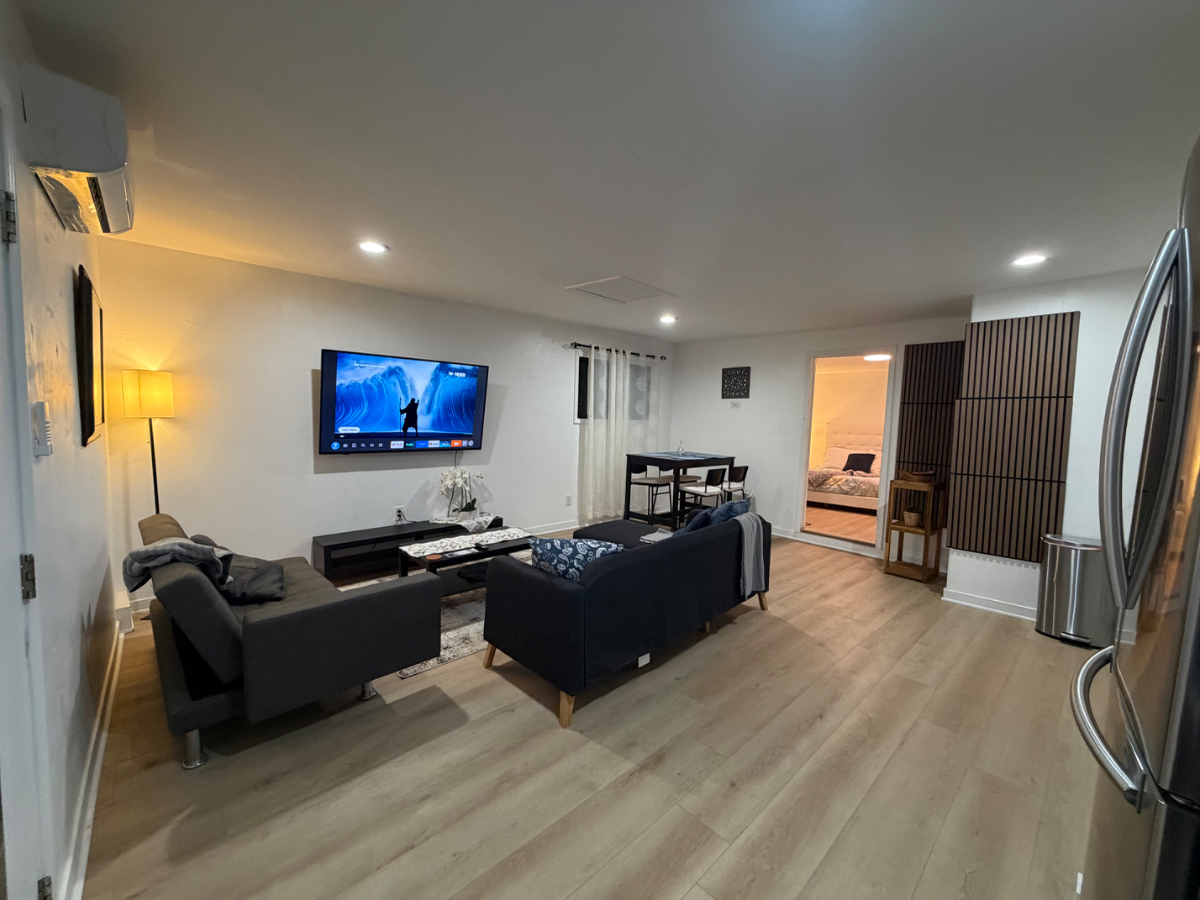 Modern One-bedroom Guest House w/ Charming Patio - Photo 6