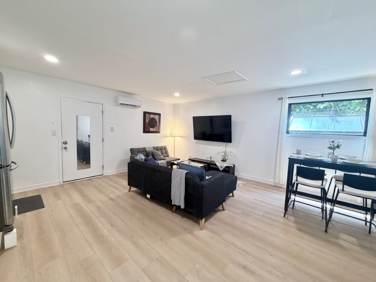 Modern One-bedroom Guest House w/ Charming Patio - Photo 3