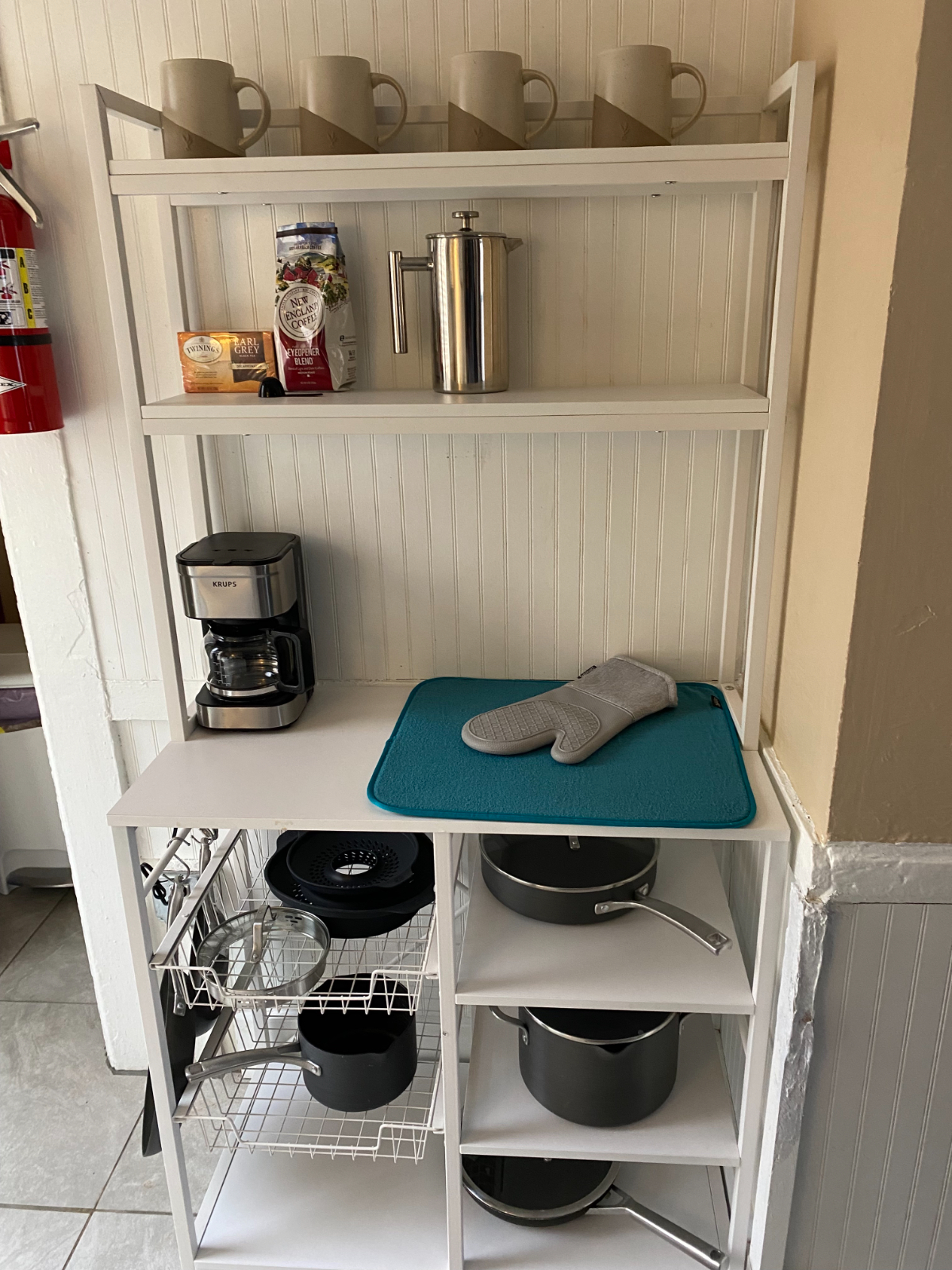 READ GREAT REV IEWS. APT 2. 2 BEDROOM. ALL INCL. - Photo 10