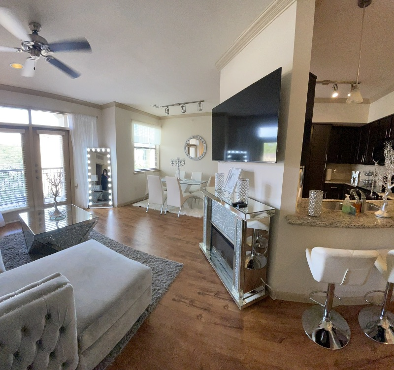 M Palace- 1 Bedroom GLITZY  GLAMOROUS Apartment - Photo 8