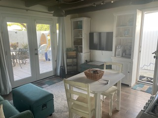 Ventura Beach Cottage - Photo 3