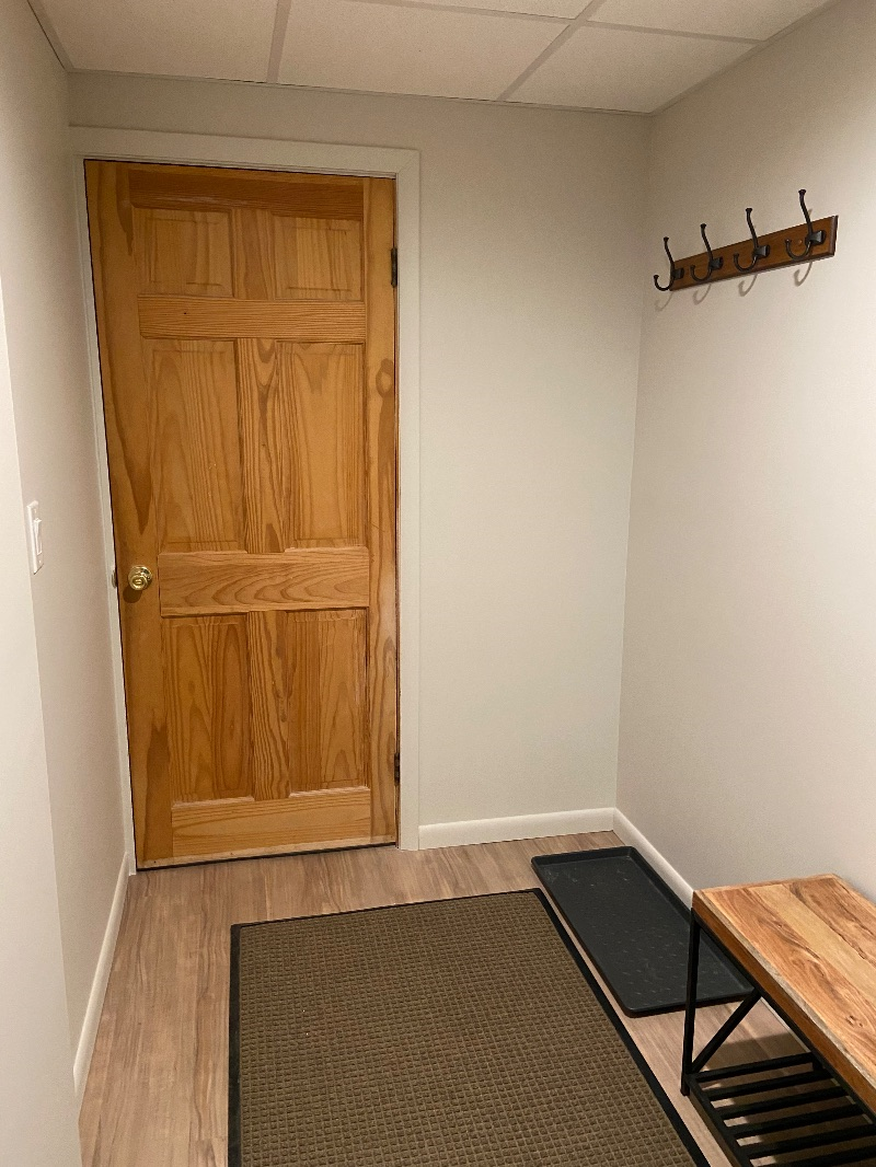 One Bedroom Fully Renovated Cozy Apartment - Photo 3