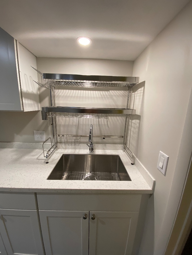 One Bedroom Fully Renovated Cozy Apartment - Photo 7