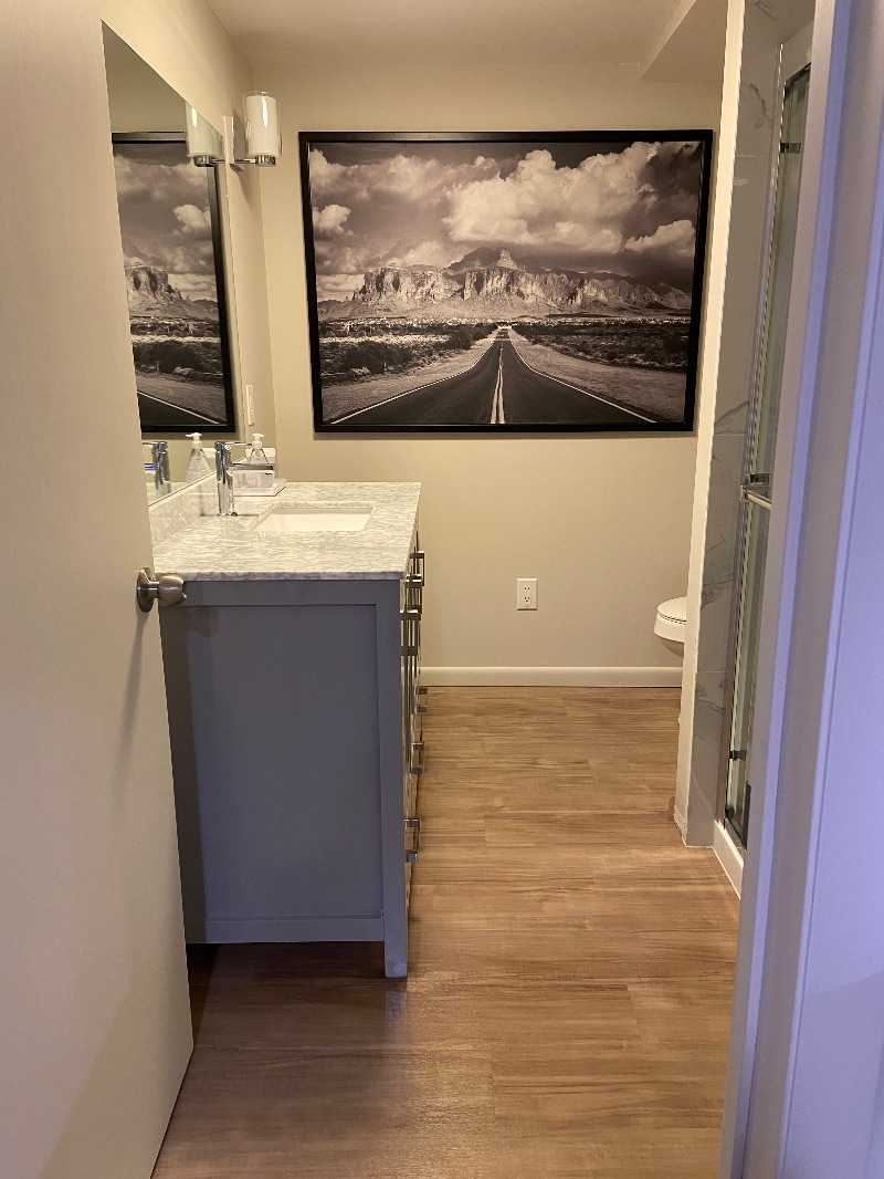 One Bedroom Fully Renovated Cozy Apartment - Photo 12