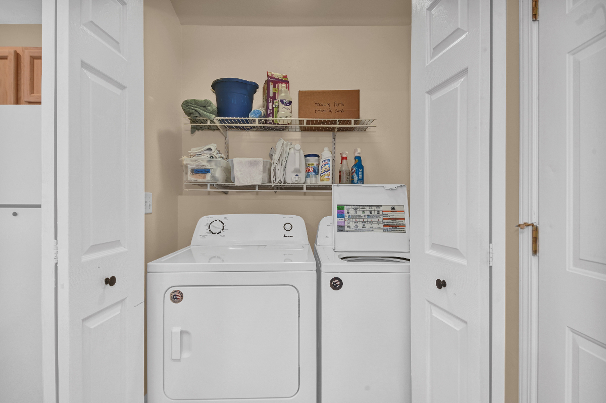 Cozy Updated Duplex, Pet Friendly (unit 1437) - Photo 2