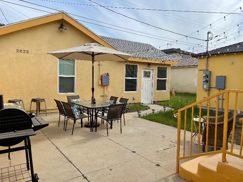 Charming Residence for Culver City / LA Hospitals / LA2028 / LAX / MDR / SpaceX / USC - Photo 3