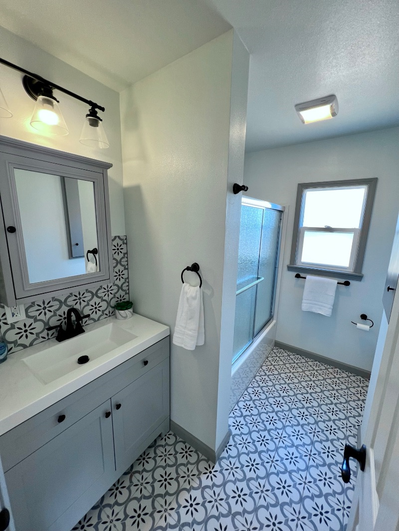 Furnished Home Near Hospital Newly Renovated - Photo 5