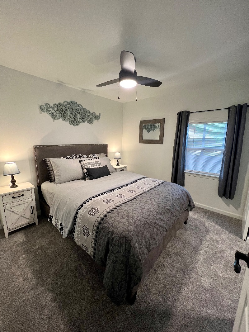 Furnished Home Near Hospital Newly Renovated - Photo 6