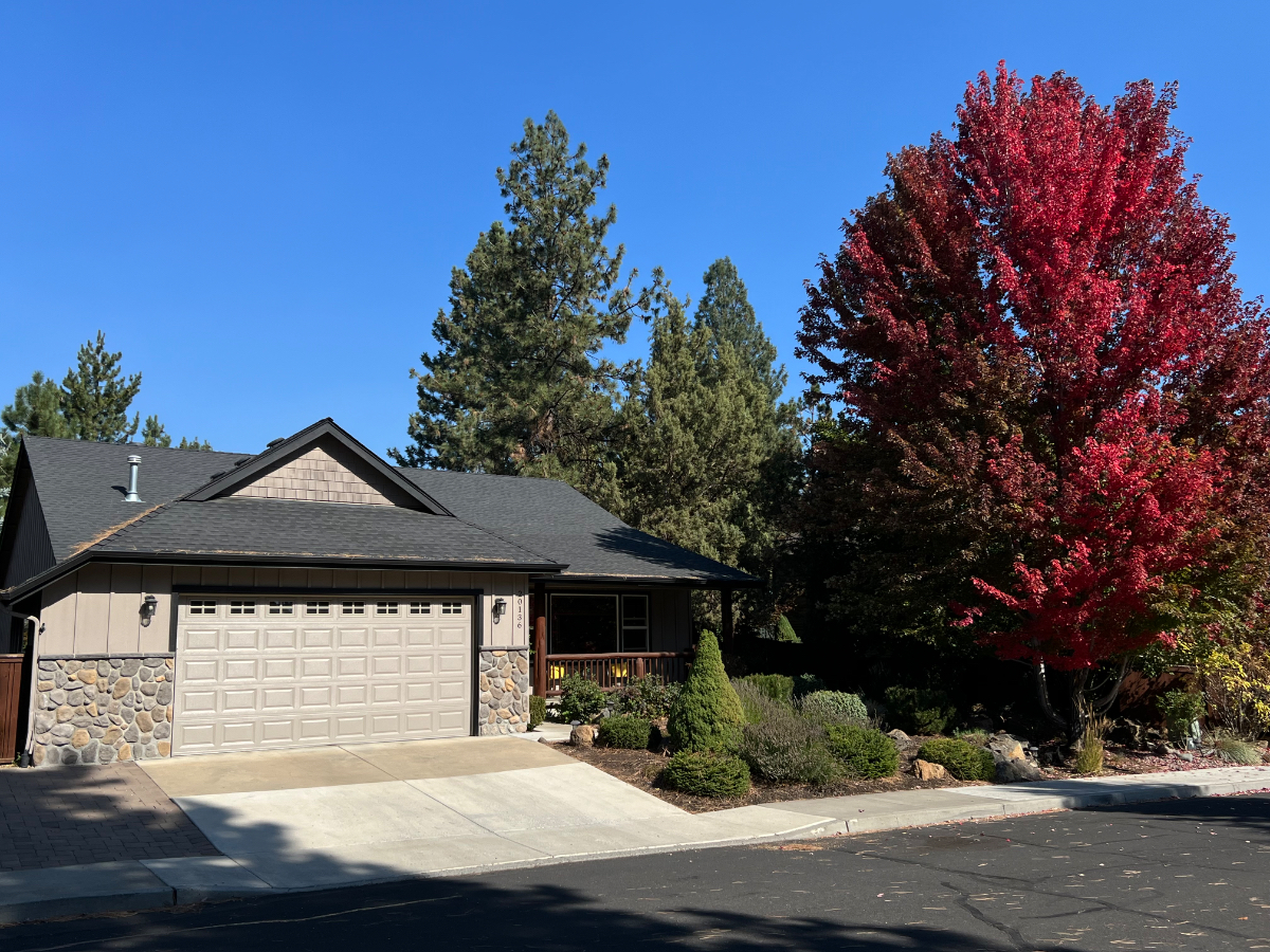 Enjoy a quiet neighborhood with a one level, 3 bed, 2 bath lovely home - Photo 1