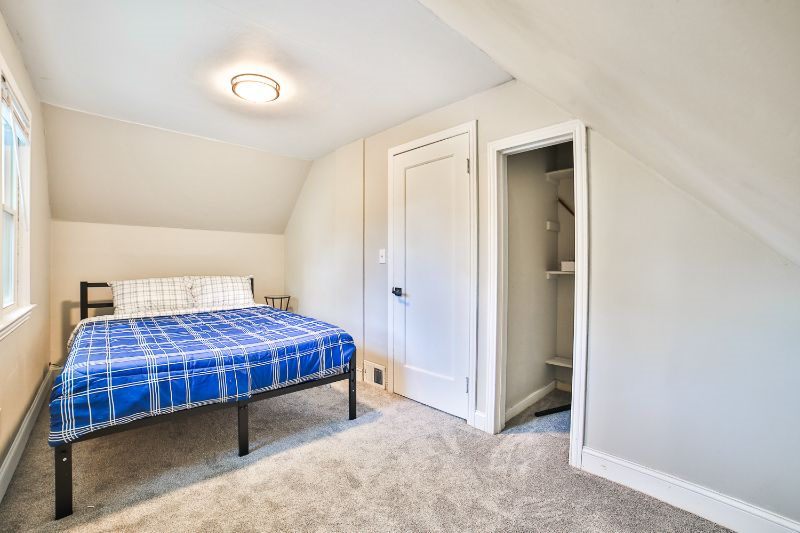Buffalo Niagara Charming 3 bedroom home - Photo 5