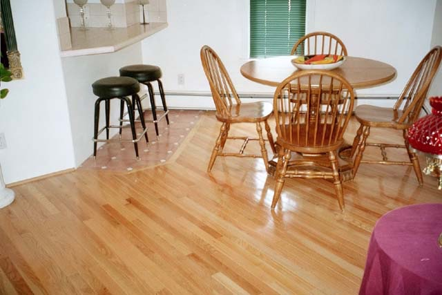 Luxury living near Arnot Ogden, LECOM, Elmira College and Guthrie Hospitals. - Photo 4