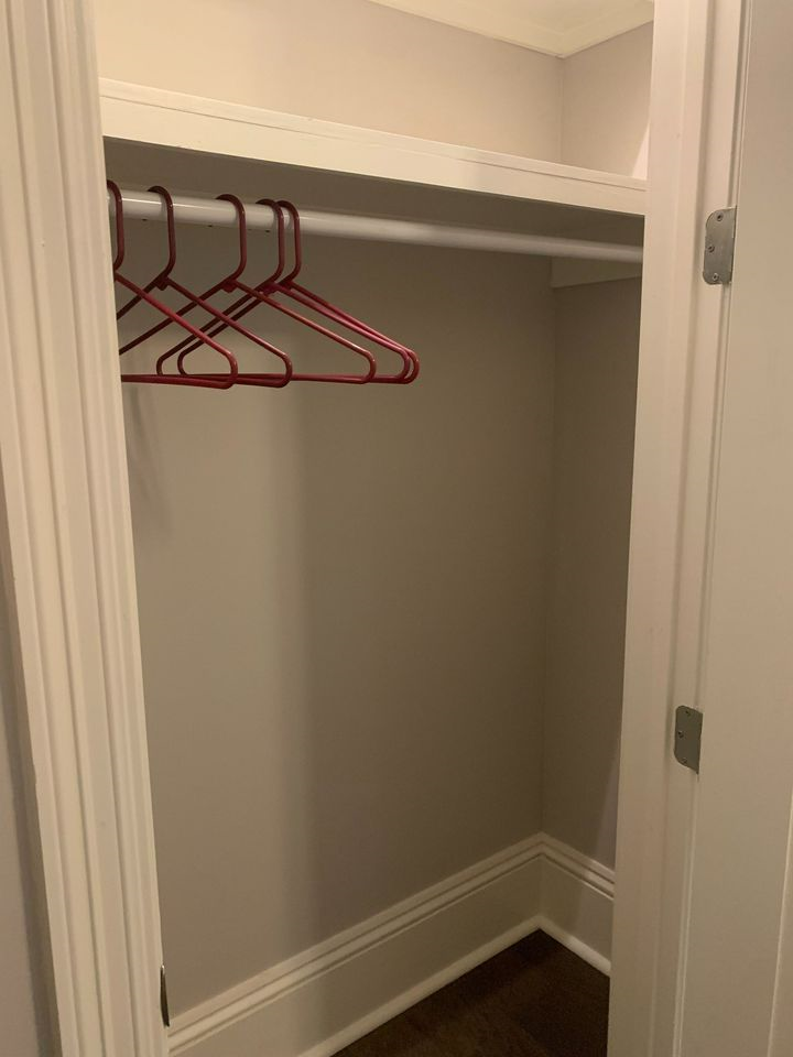 1 Br Apt Steps to Magazine in the LGD - Photo 10