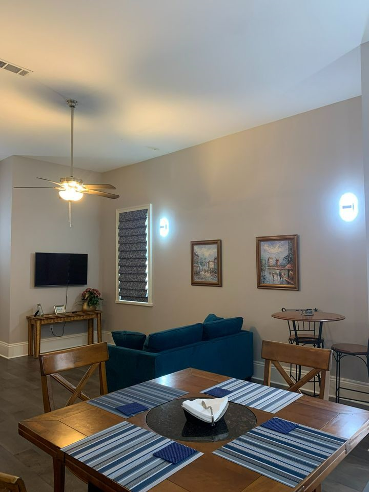 1 Br Apt Steps to Magazine in the LGD - Photo 5