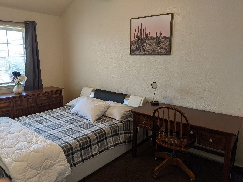 Lovely 2 bedroom townhouse 