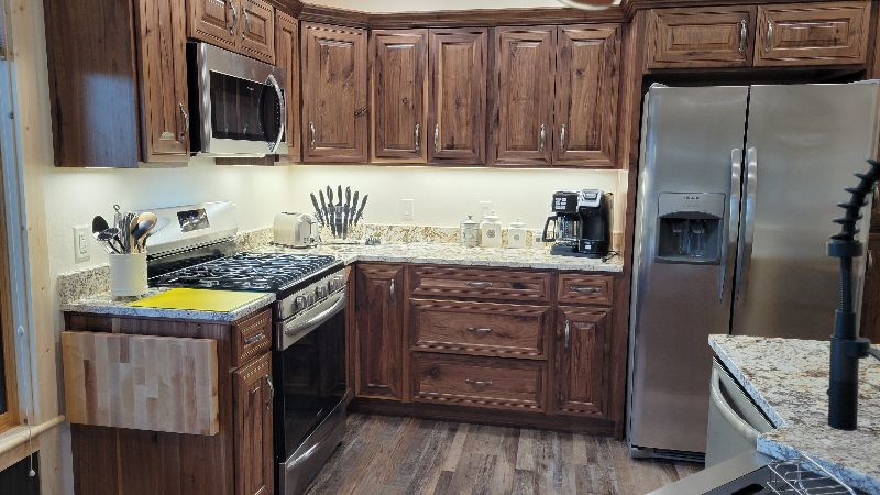 Carter Vista Mountain Home - AVAILABLE STARTING OCT 1, 2026 - Photo 9