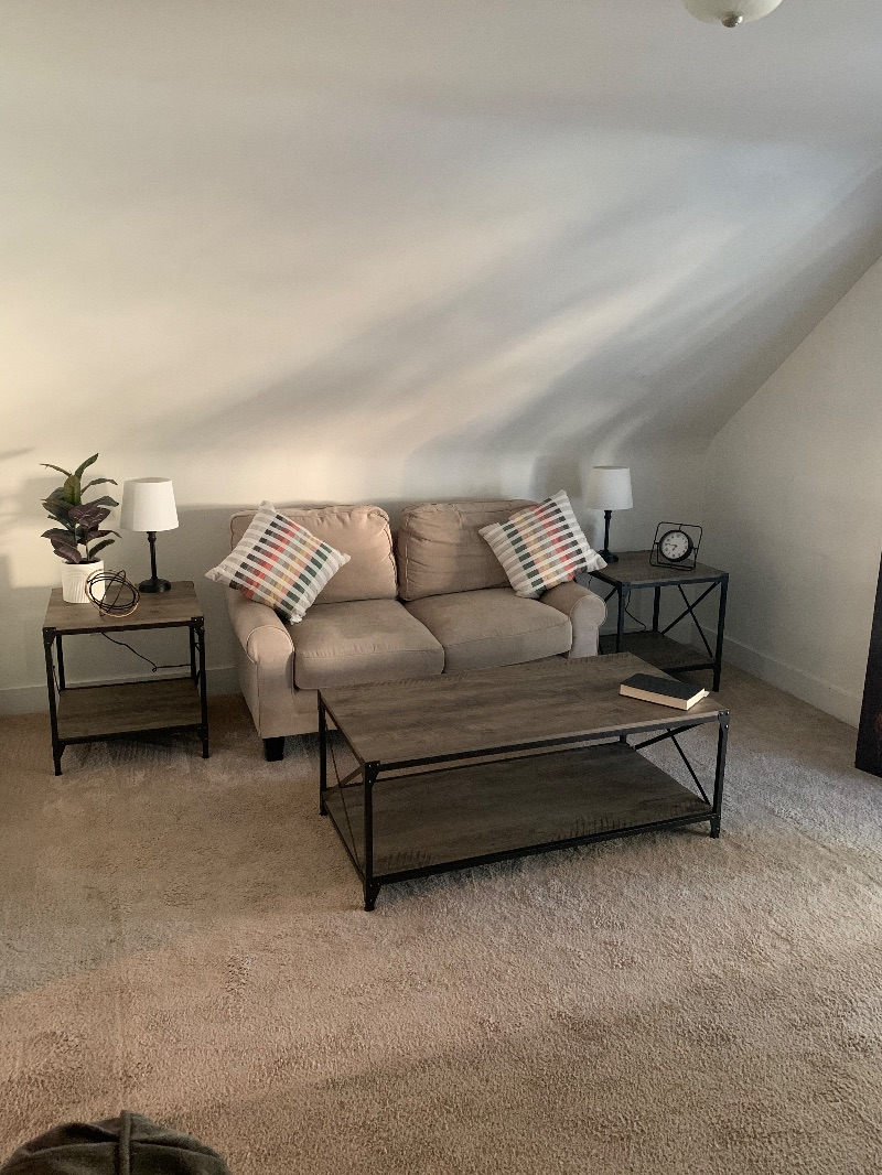 Charming fully furnished apartment 3 blocks from CVPH - Photo 7