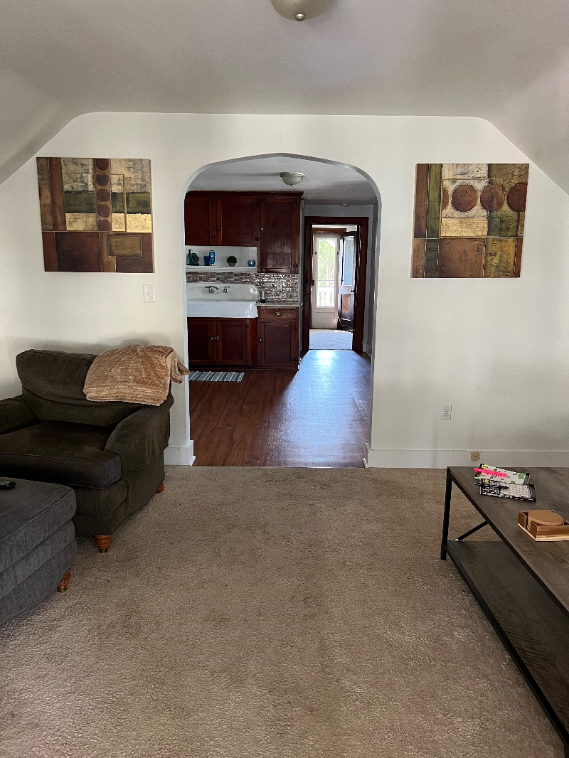 Charming fully furnished apartment 3 blocks from CVPH - Photo 12