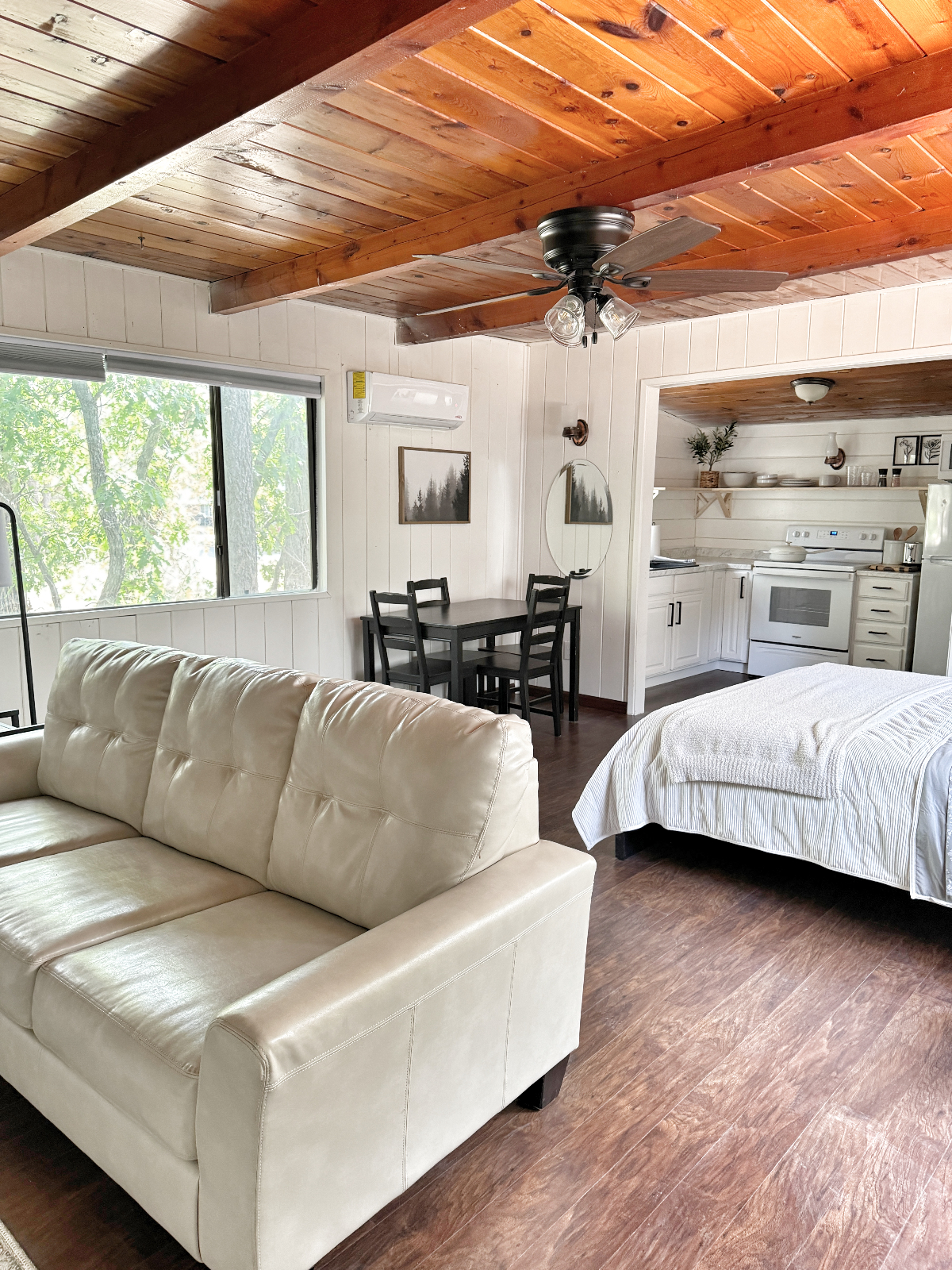 Pine Cottage Cabin