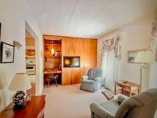 Spacious 3 bedroom in heart of Canandaigua - Photo 5